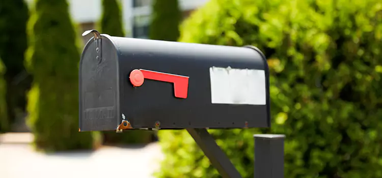 Secure Mailboxes for Packages Seminole